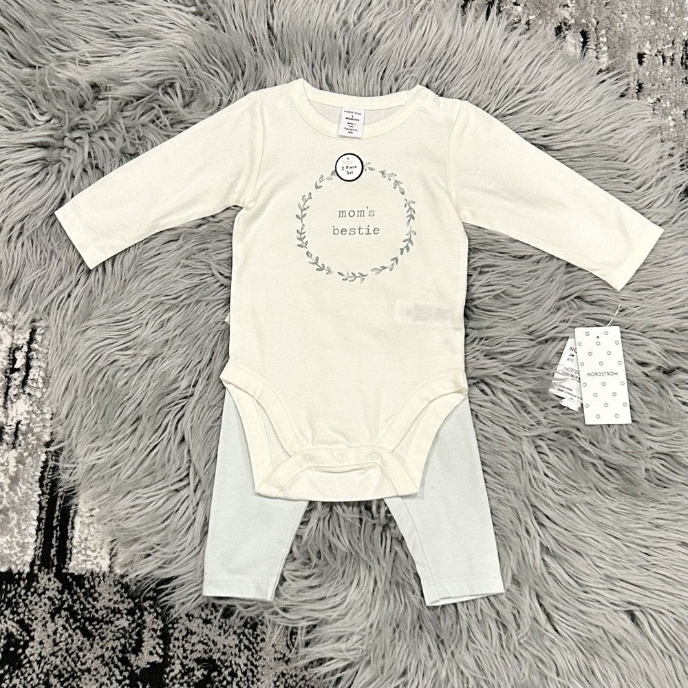 Nordstrom Baby Girls Bodysuit Outfit "Moms Bestie" Size 3 Month New